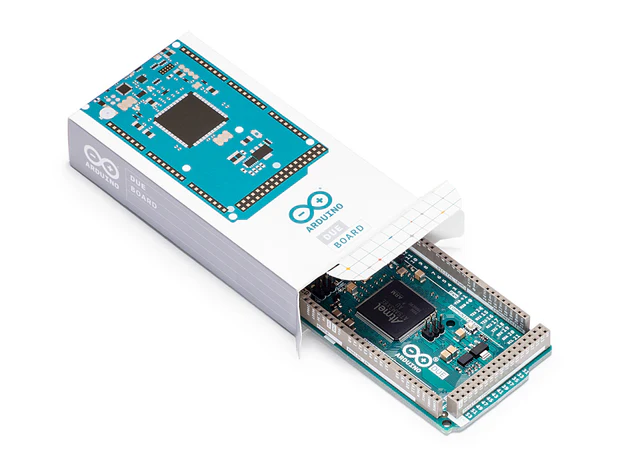 Boîte officielle Arduino contenant la carte Arduino Due originale